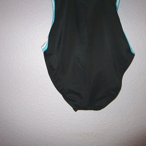 Miraclesuit Sport One Piece Swimsuit Size 8 High Neck Keyhole Tummy Slimmer Bra - Picture 12 of 12